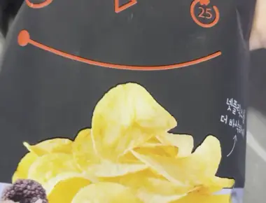 Honest Review- GS25 Netflix Truffle Potato Chips – The Ultimate Binge-Watching Snack?