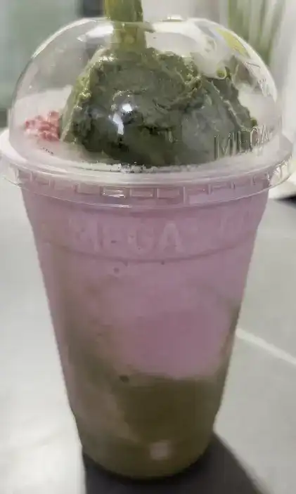 mega coffee matcha gelato strawberry frappe no sleeve