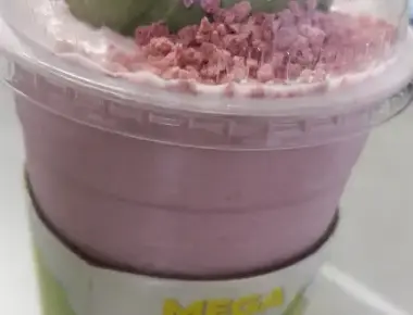 Honest Review- Mega Coffee Matcha Gelato Strawberry Frappe – A Matcha Lover's Dream (4.5/5 Stars) 🍵🍓
